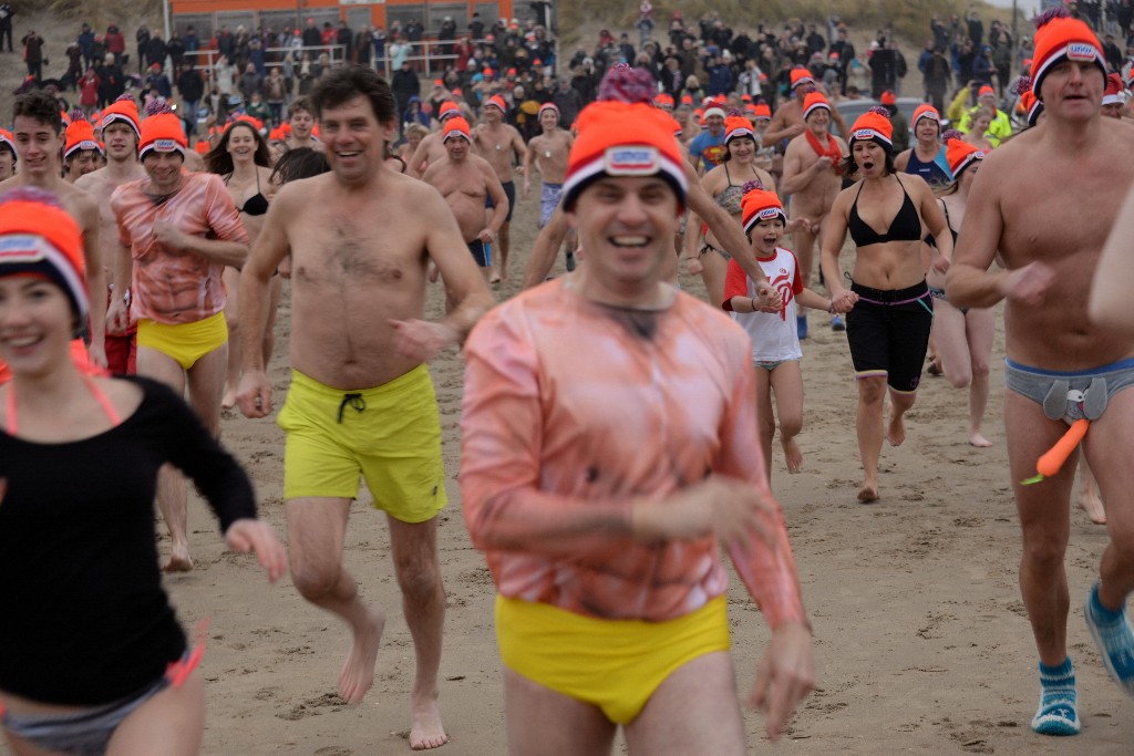 ../Images/Nieuwjaarsduik Nederzandt 2017 040.jpg